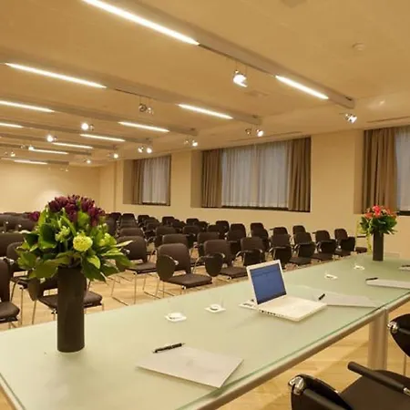 Western The Hub מלון 4*