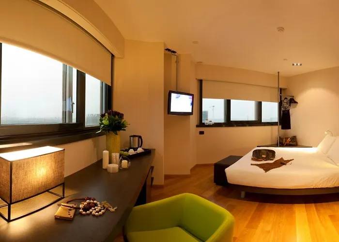 Western The Hub Hotell 4*